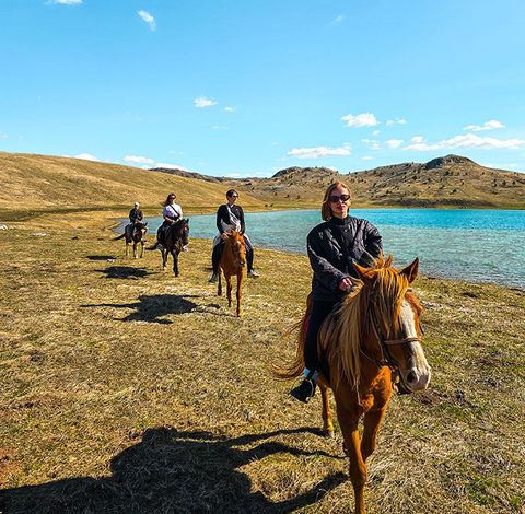 Devil's and Fish lake through the Lake plateau 1