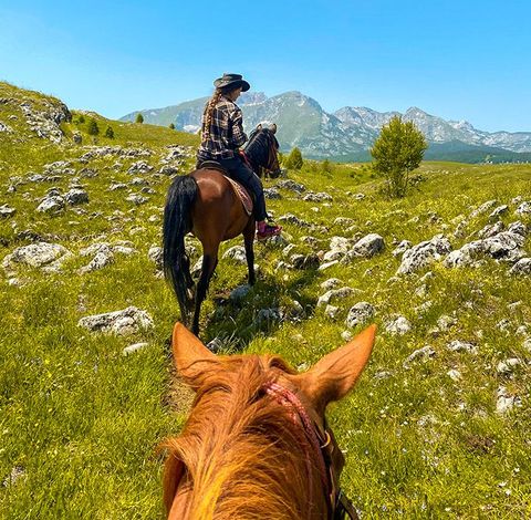 LAKE PLATEAU (One–Hour Tour)